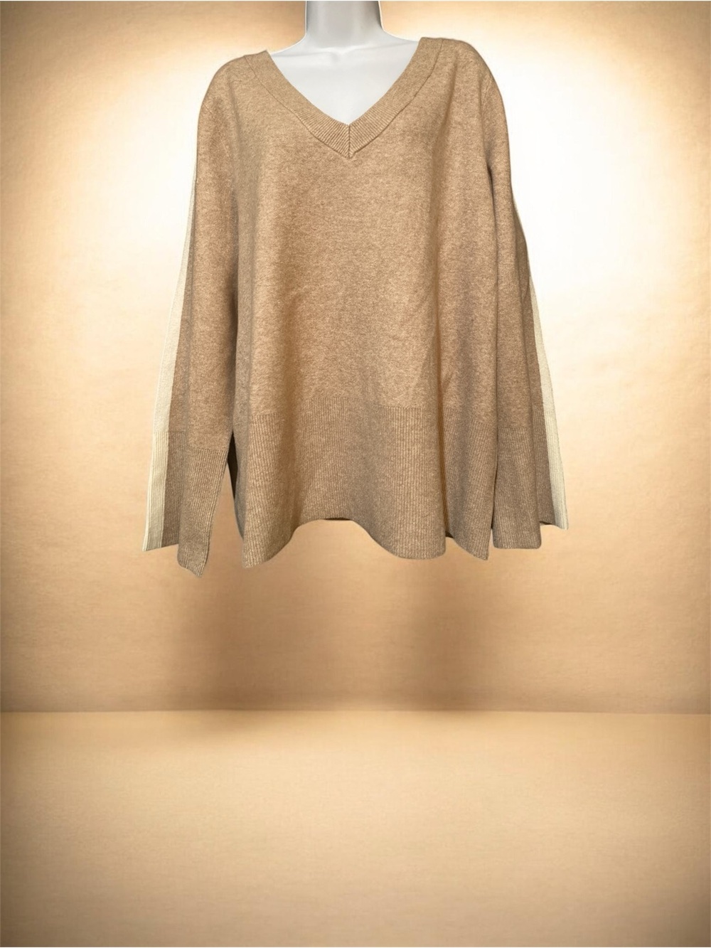 Ava & Viv Two-Tone Beige V-Neck Sweater